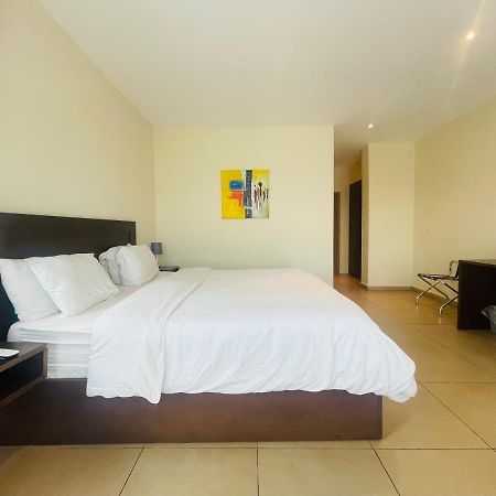 New Brookfields Hotel Freetown Bagian luar foto