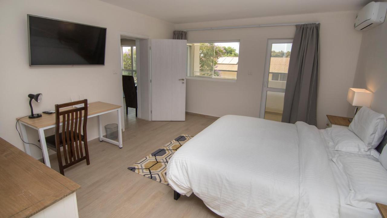 New Brookfields Hotel Freetown Bagian luar foto