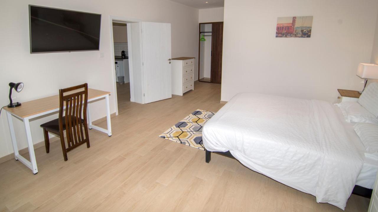 New Brookfields Hotel Freetown Bagian luar foto