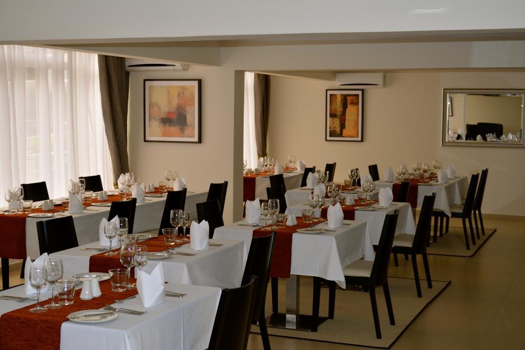 New Brookfields Hotel Freetown Bagian luar foto