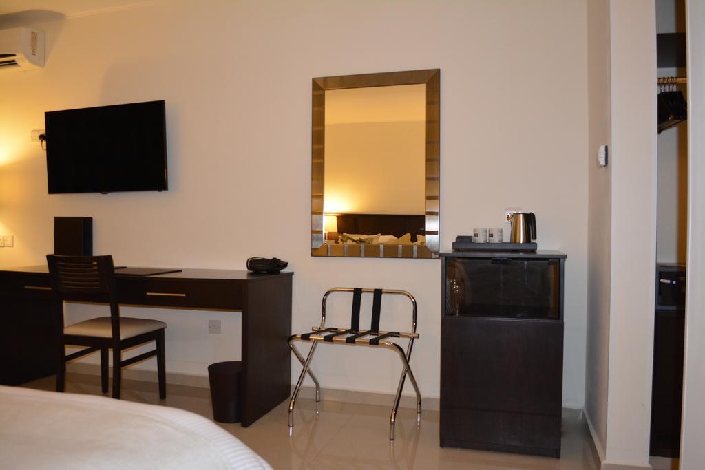 New Brookfields Hotel Freetown Ruang foto