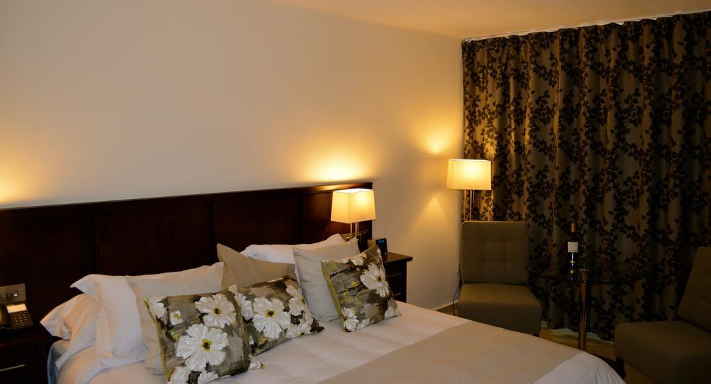 New Brookfields Hotel Freetown Ruang foto
