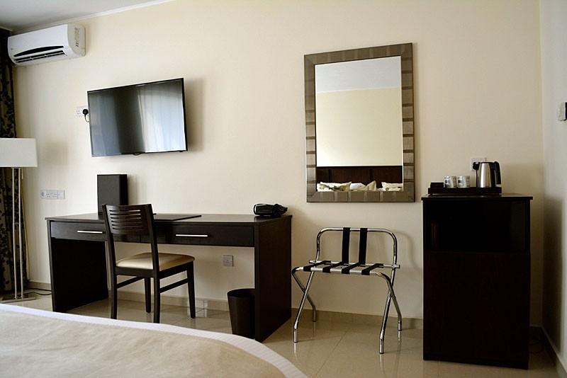 New Brookfields Hotel Freetown Ruang foto